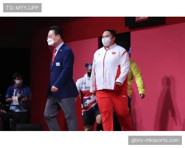 假设把陈一冰拎到豪门派对，他的自律和那堆金牌会不会成最尴尬的装饰